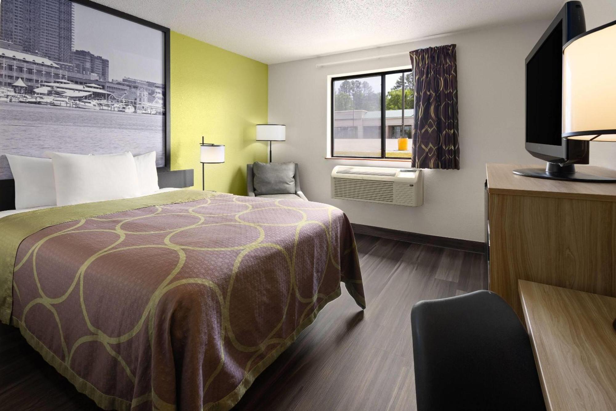 Super 8 By Wyndham South Boston Va Motel Bagian luar foto